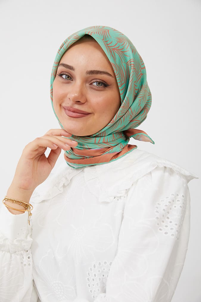 Dijital Soft Eşarp Yaprak Desen