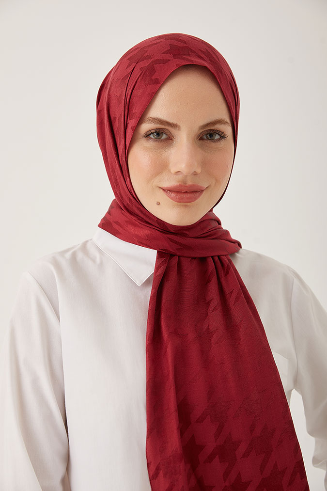Parlak Jakar Kaz Ayağı