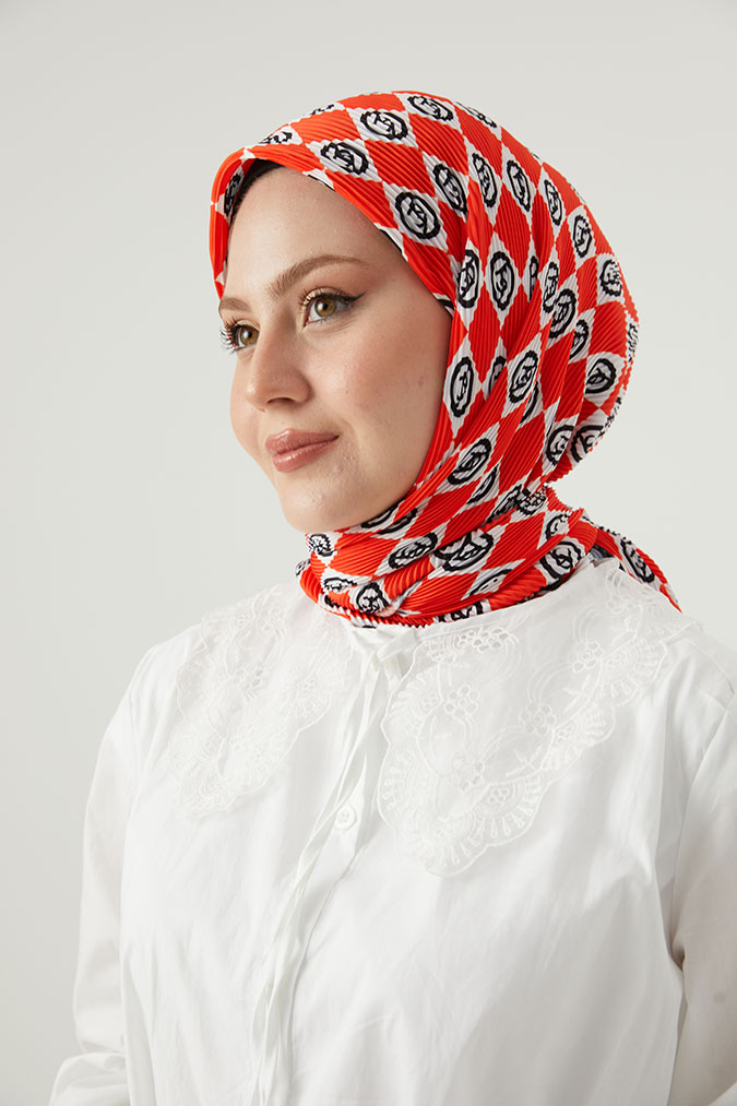 Pliseli Eşarp Model B