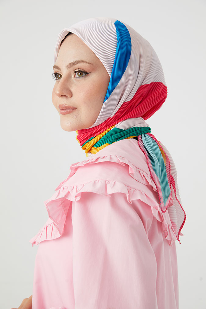 Pliseli Eşarp Model C