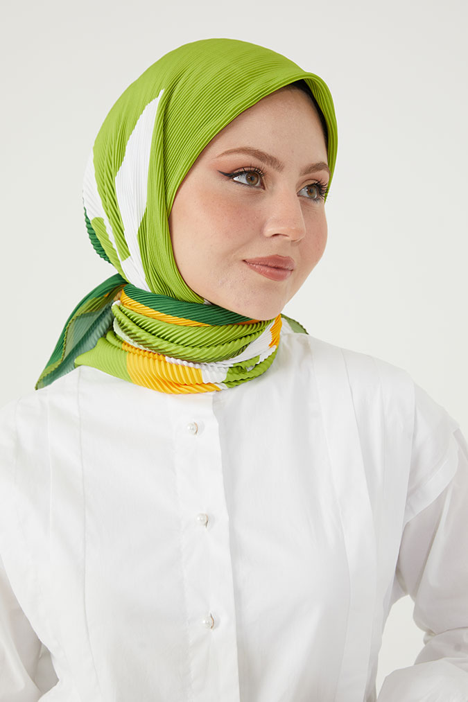 Pliseli Eşarp Model C