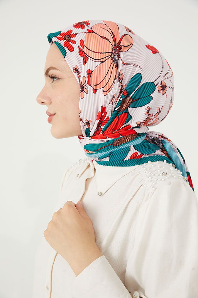 Pliseli Eşarp Model D