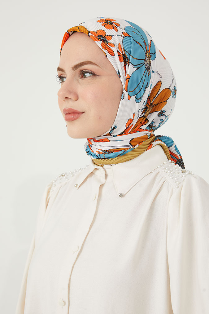 Pliseli Eşarp Model D