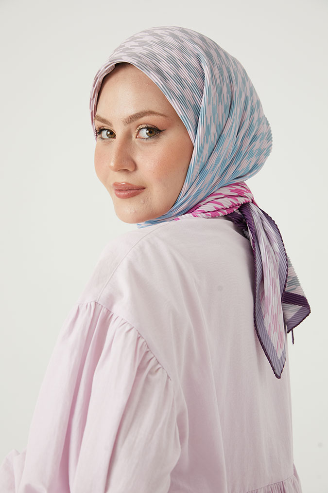 Pliseli Eşarp Model F