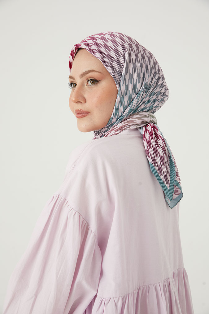 Pliseli Eşarp Model F